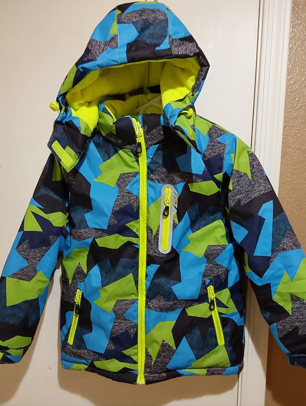 🌺 Like New Kids Kuluoxing Waterproof Insulated Hooded Puffer Ski Jacket